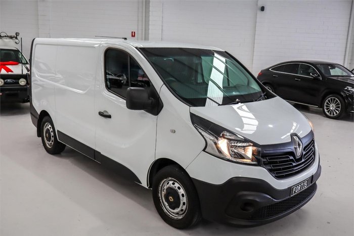 2016 Renault Trafic 66KW X82 Glacier White