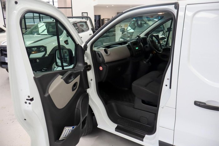 2016 Renault Trafic 66KW X82 Glacier White