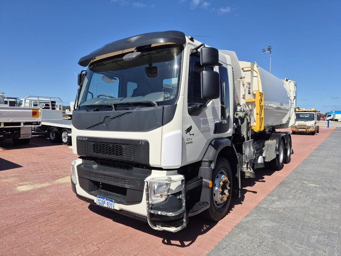 2018 Volvo Fe240/280/320 6X4 Auto Compactor