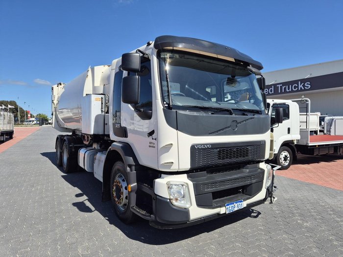2018 Volvo Fe240/280/320 6X4 Auto Compactor