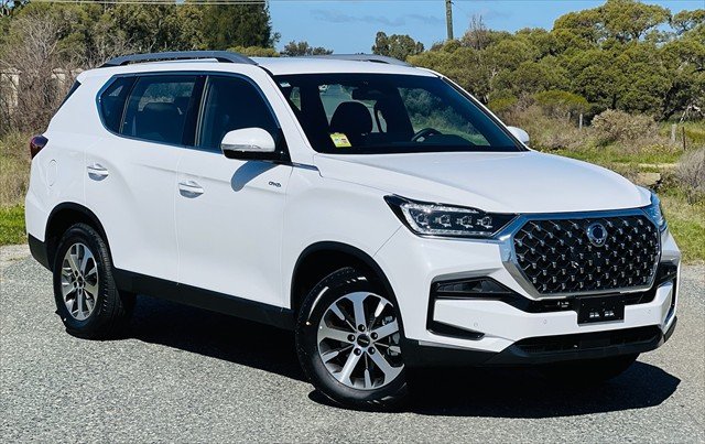 2025 KGM Rexton