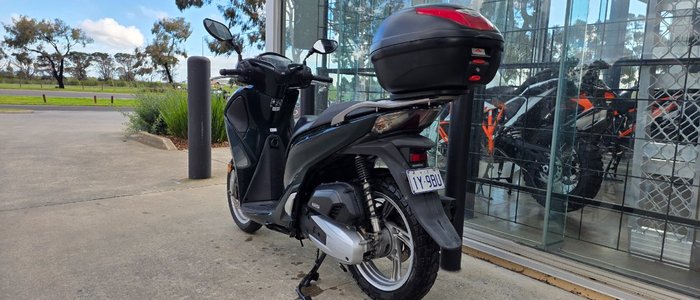 2017 Honda SH150 GREEN