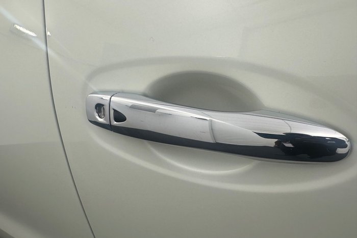 2020 Nissan Navara ST-X