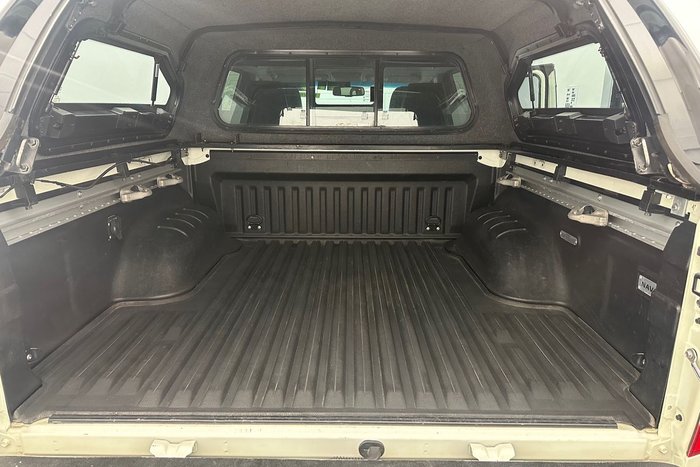 2020 Nissan Navara ST-X