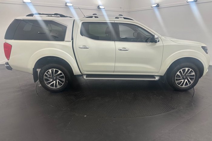 2020 Nissan Navara ST-X