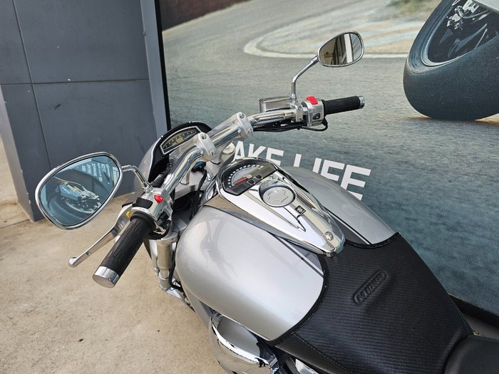 2013 Suzuki VZR 1800 BOULEVARD (M109R) Silver
