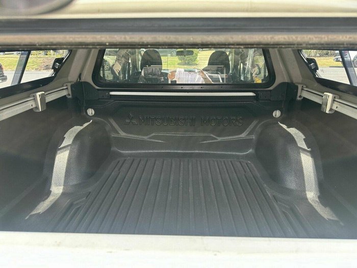 2016 Mitsubishi Triton GLS