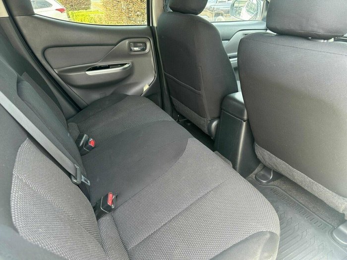 2016 Mitsubishi Triton GLS