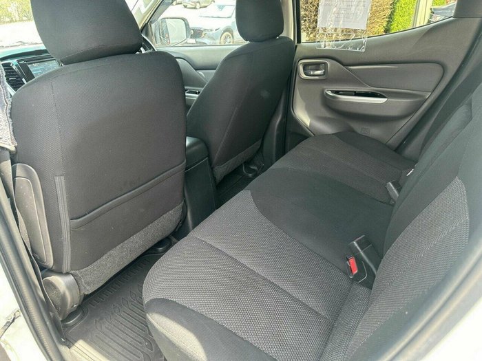 2016 Mitsubishi Triton GLS