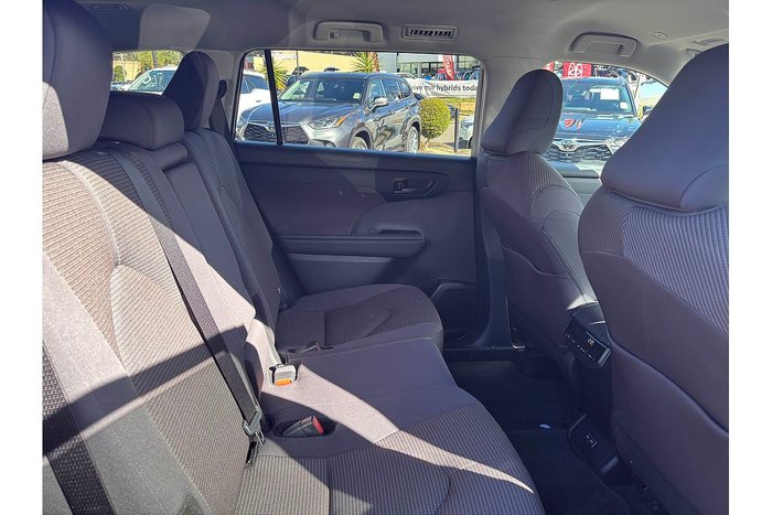 2024 Toyota Kluger GX