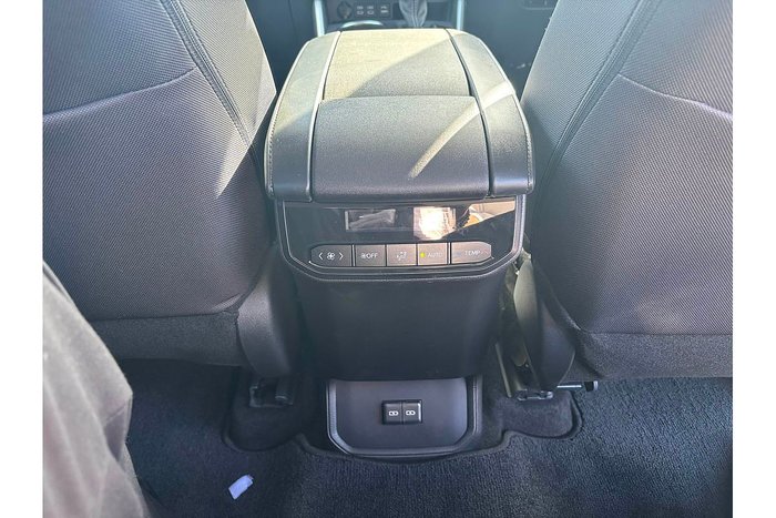 2024 Toyota Kluger GX