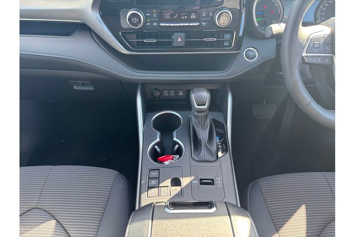 2024 Toyota Kluger GX