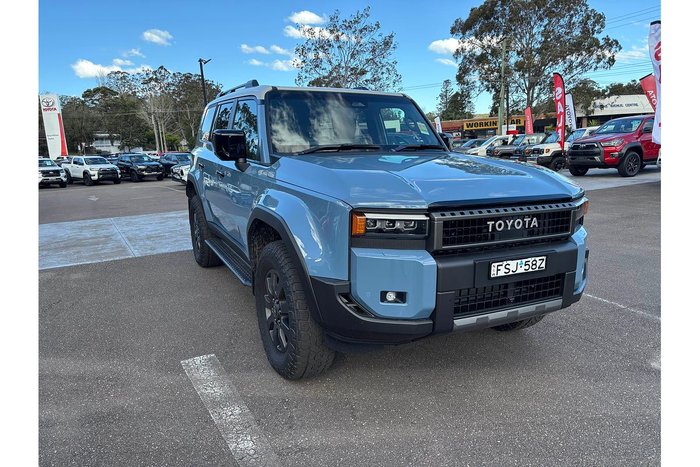 2025 Toyota Landcruiser Prado