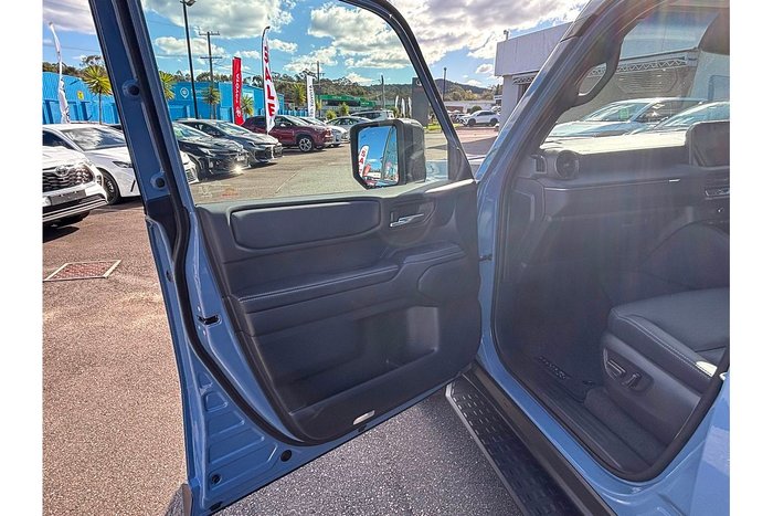 2025 Toyota Landcruiser Prado Altitude