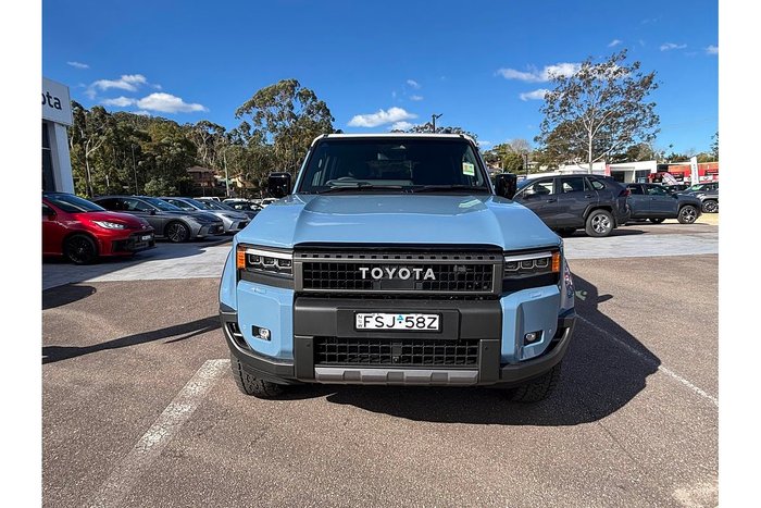 2025 Toyota Landcruiser Prado Altitude