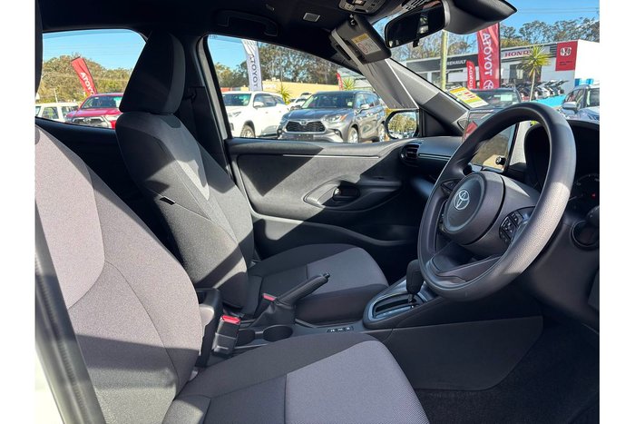 2025 Toyota Yaris Ascent Sport Hybrid
