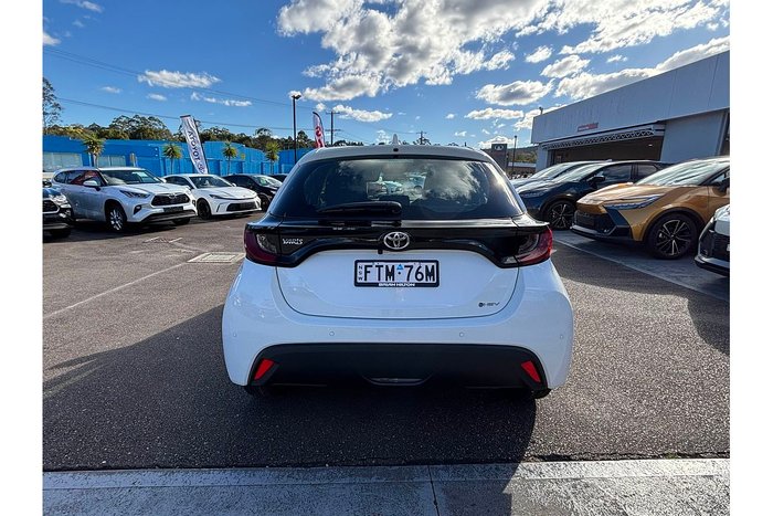2025 Toyota Yaris Ascent Sport Hybrid