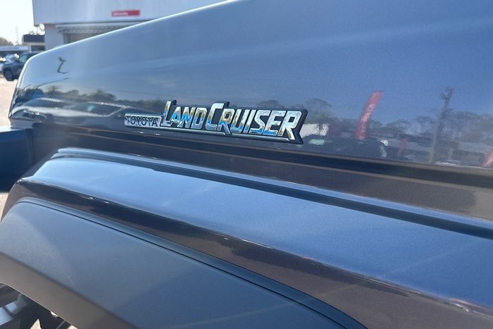 2025 Toyota Landcruiser GXL