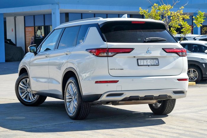 2022 Mitsubishi Outlander LS ZM MY23 AWD White