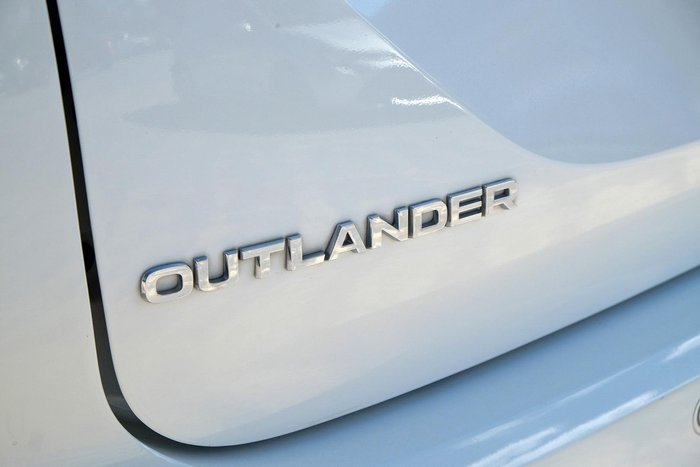 2022 Mitsubishi Outlander LS ZM MY23 AWD White