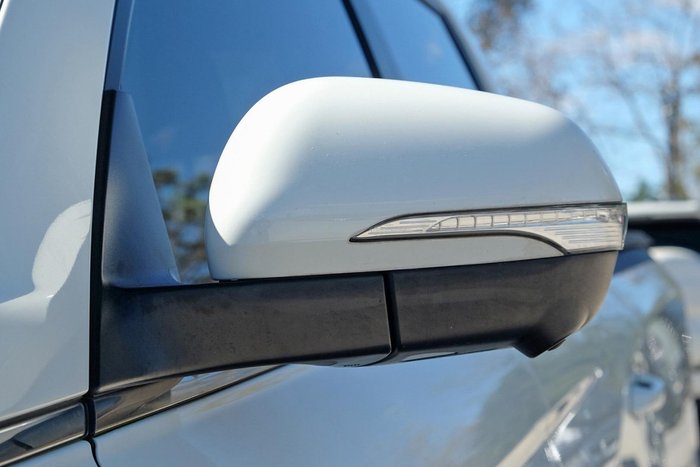 2022 SsangYong Musso Ultimate Q250 MY22 4X4 Dual Range WHITE