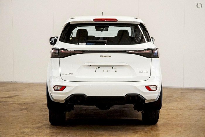 2025 Isuzu MU-X LS-M