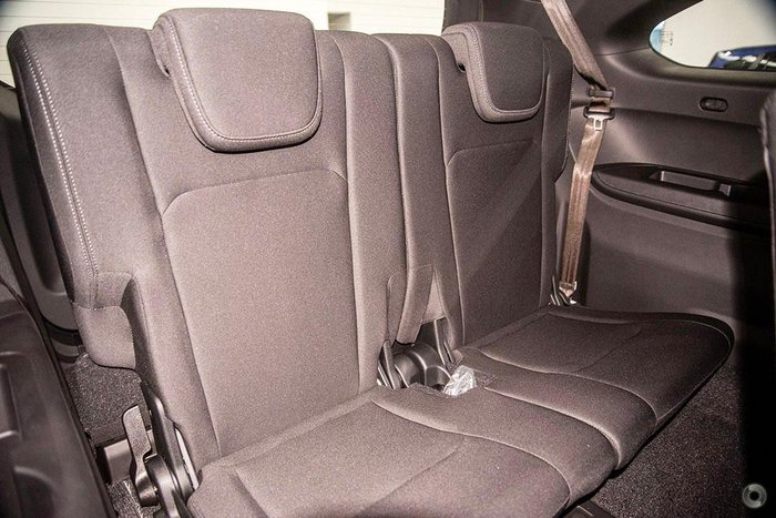 2025 Isuzu MU-X LS-M