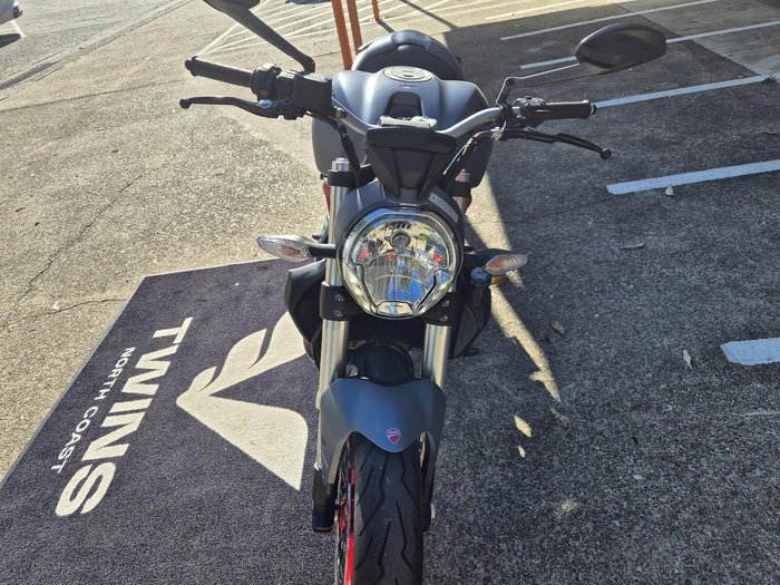 2017 Ducati Monster 821 Monster Grey