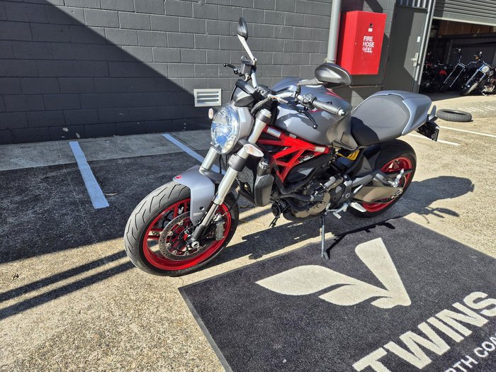 2017 Ducati Monster 821 Monster Grey