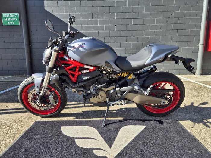 2017 Ducati Monster 821 Monster Grey