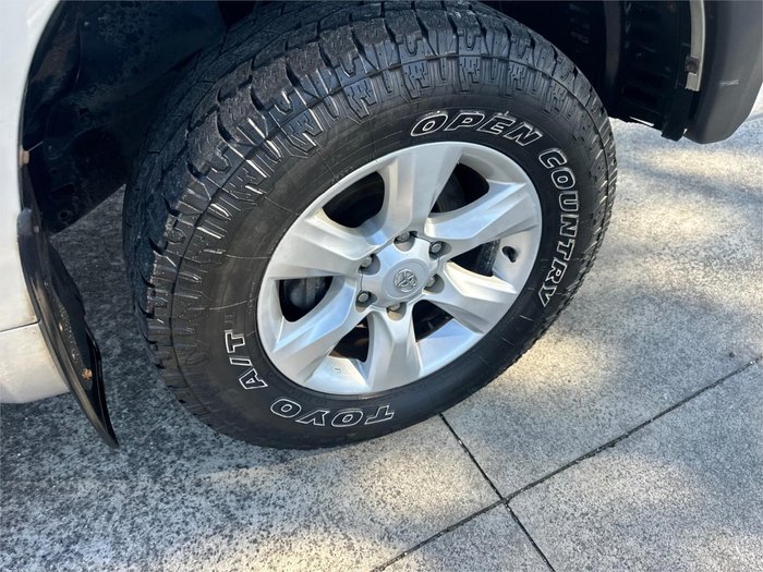 2013 TOYOTA LANDCRUISER PRADO GXL (4x4)