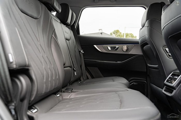 2025 Chery Tiggo 8 Pro Max Urban