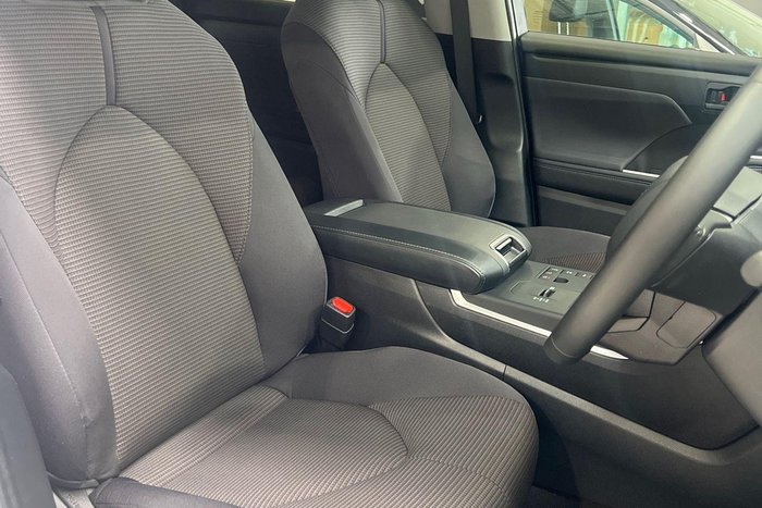 2023 Toyota Kluger GX