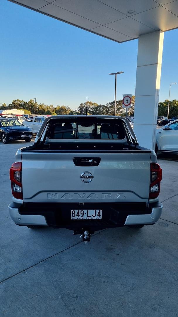 2024 Nissan Navara ST-X
