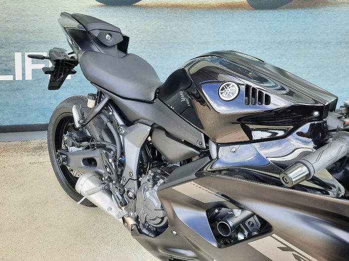 2025 Yamaha 2025 Yamaha 655CC YZF-R7LA SPORTS GREY