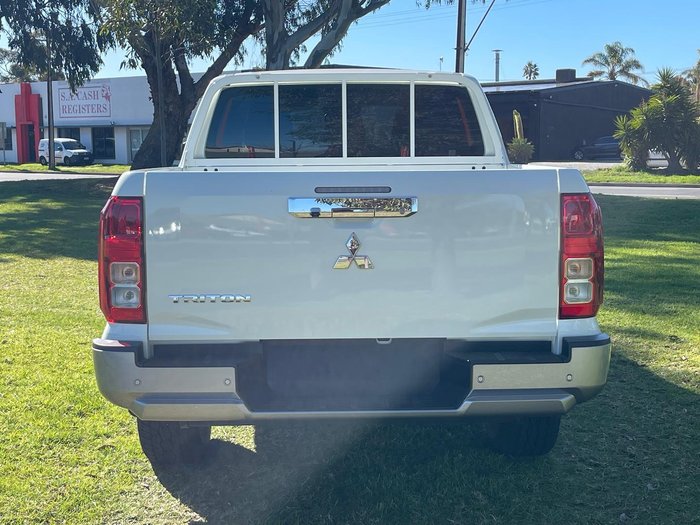 2025 Mitsubishi Triton GLX MV MY25 4X4 Dual Range White