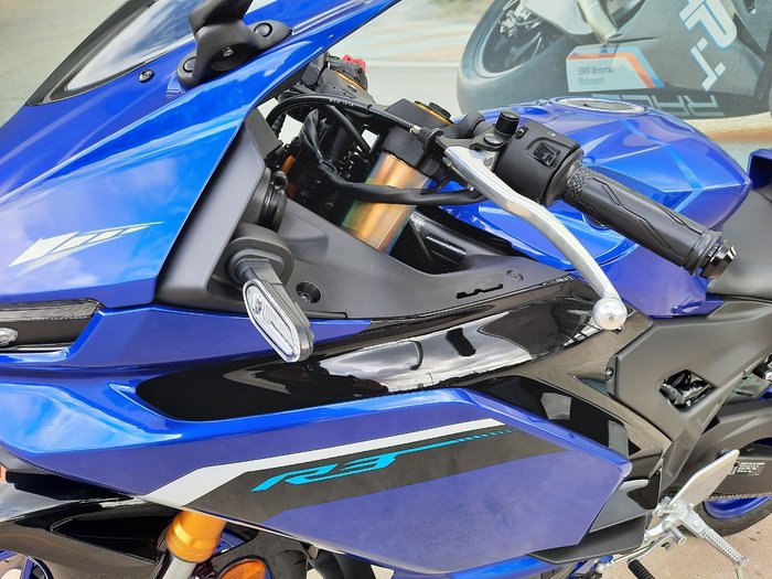 2025 Yamaha YZF-R3 Blue