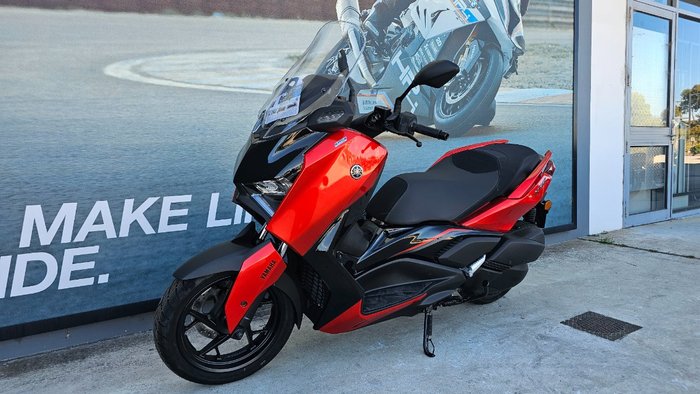 2025 Yamaha XMAX 300 (CZD300A)