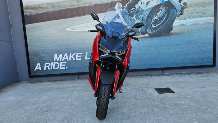 2025 Yamaha XMAX 300 (CZD300A)