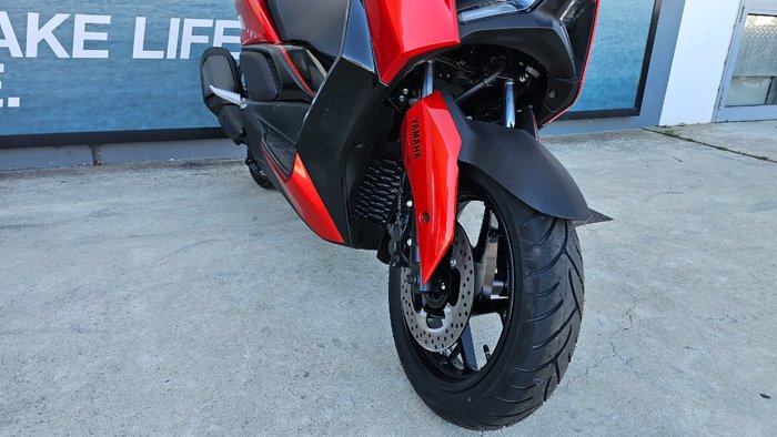 2025 Yamaha XMAX 300 (CZD300A)