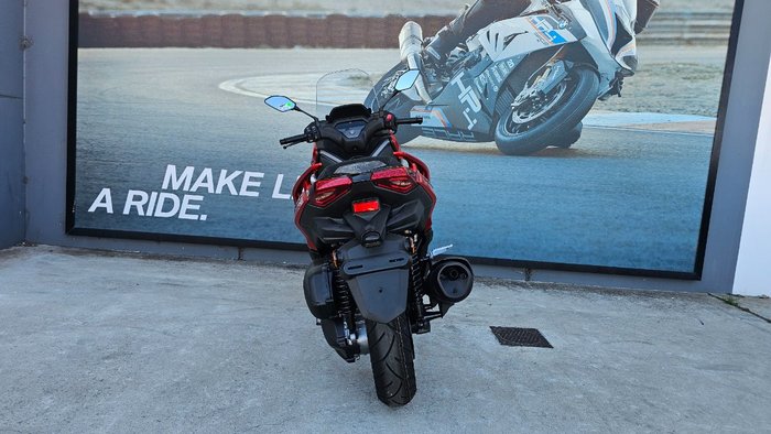 2025 Yamaha XMAX 300 (CZD300A)