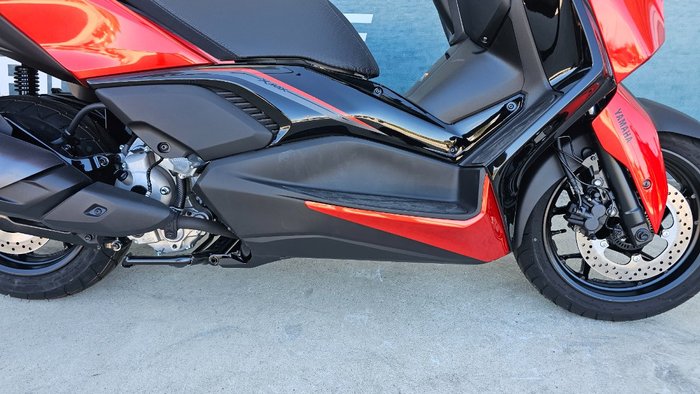 2025 Yamaha XMAX 300 (CZD300A)