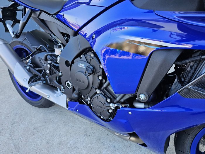 2025 Yamaha YZF-R1 Blue