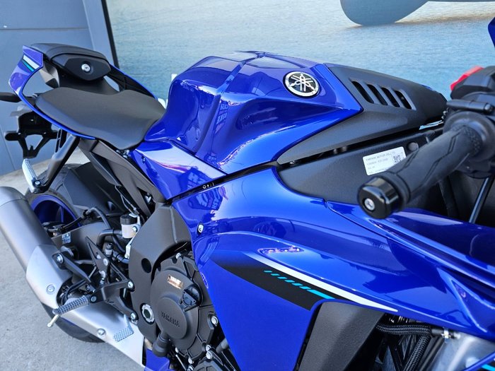 2025 Yamaha YZF-R1 Blue