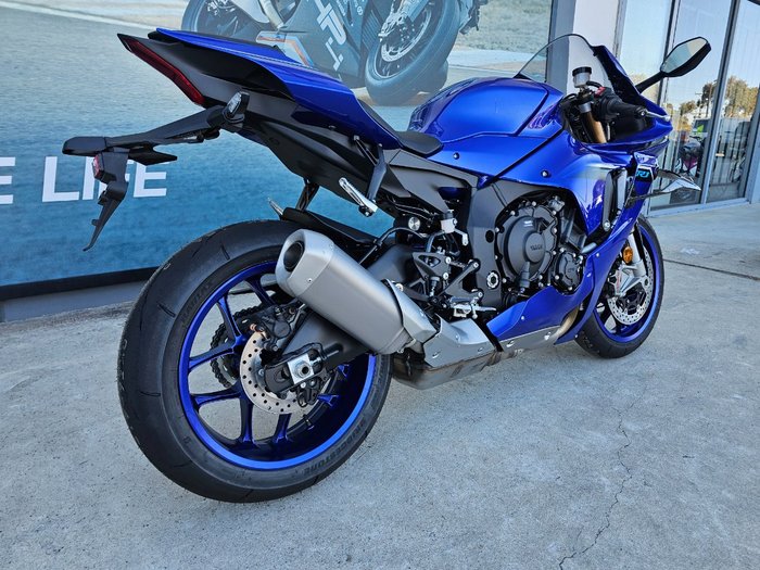 2025 Yamaha YZF-R1 Blue