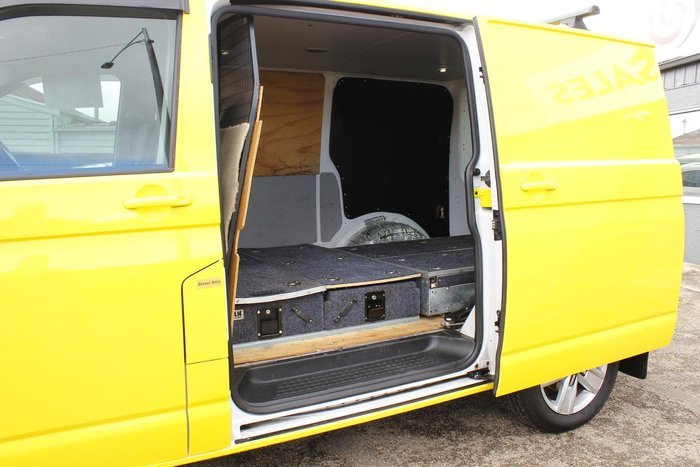 2018 Volkswagen Transporter TDI340 T6 MY18 Curcuma Yellow