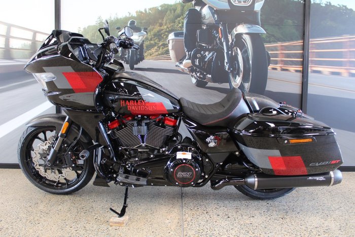 2025 Harley-davidson FLTRXSE CVO ROAD GLIDE (121) HOT LAP