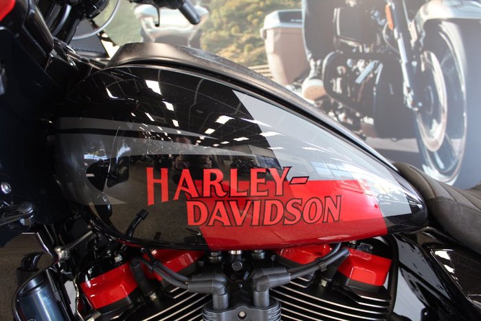 2025 Harley-davidson FLTRXSE CVO ROAD GLIDE (121) HOT LAP