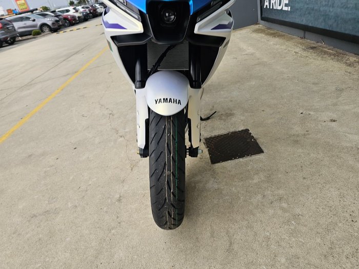 2025 Yamaha YZF-R3 White