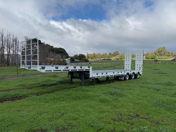2026 FreightWest Semi  Drop Deck Widener